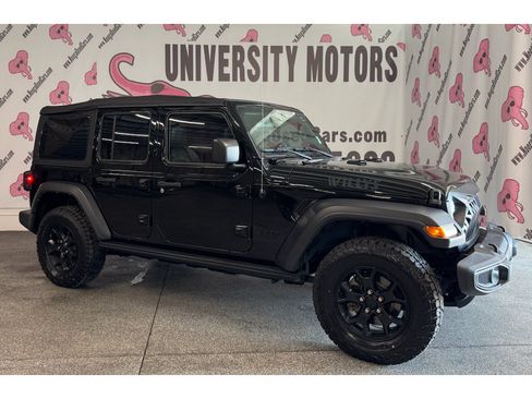 Used 2021 Jeep Wrangler Unlimited Sport AWD/4WD image 4