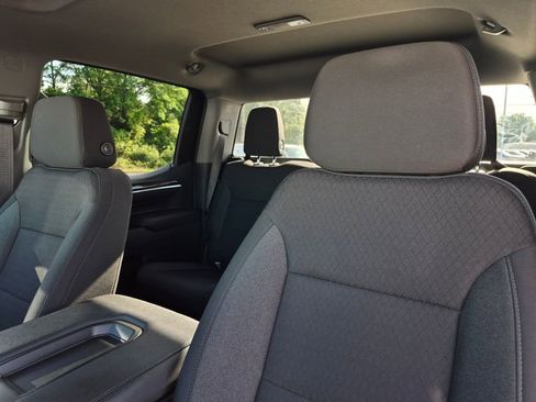 Used 2023 Chevrolet Silverado 1500 LT image 31