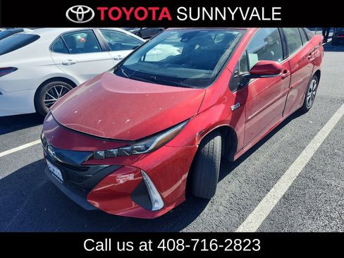 Used 2018 Toyota Prius Prime Premium image 1