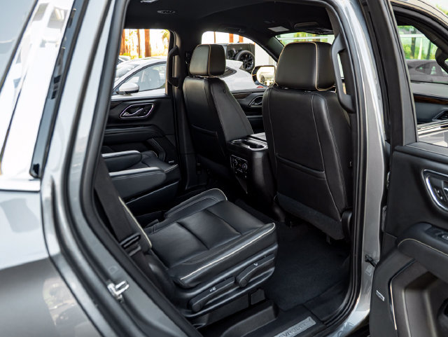 Used 2021 Chevrolet Tahoe Premier AWD/4WD image 38
