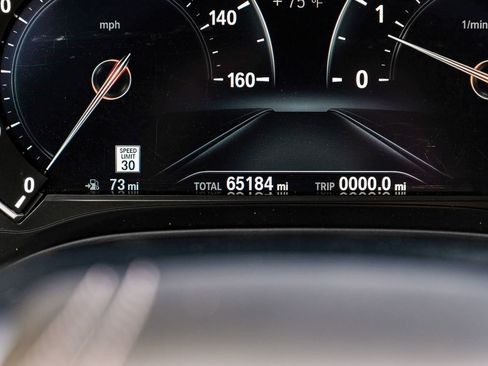 Used 2019 BMW 540i w/ Convenience Package image 20