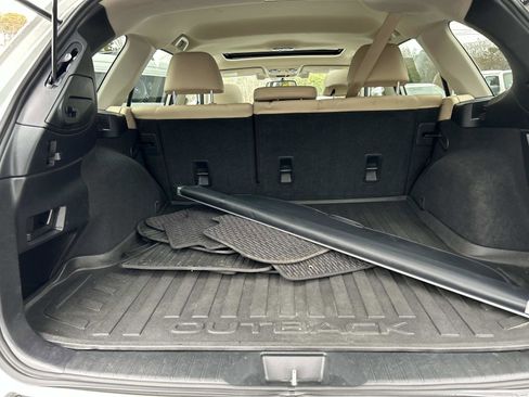 Used 2016 Subaru Outback 2.5i Limited image 13