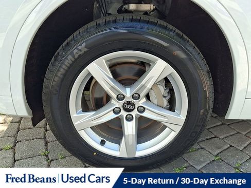 Used 2023 Audi Q5 2.0T Premium w/ Convenience Package image 8