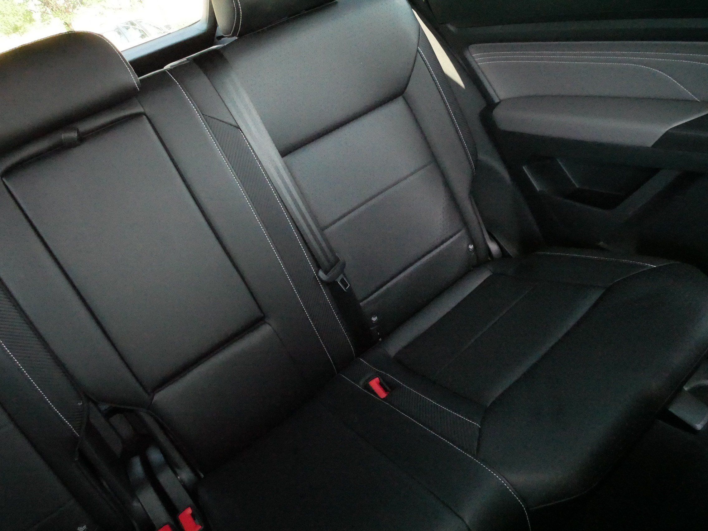 Certified 2023 Volkswagen Atlas Cross Sport SE w/ Panoramic Sunroof Package AWD/4WD image 15