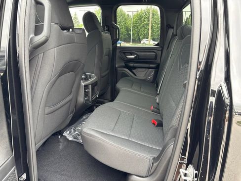 New 2026 RAM 1500 Express AWD/4WD image 9