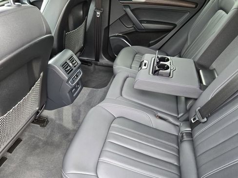 Certified 2023 Audi Q5 2.0T Premium w/ Convenience Package image 38