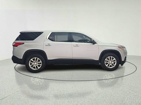 Used 2021 Chevrolet Traverse LS FWD image 7