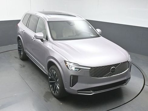 New 2026 Volvo XC90 B6 Plus w/ Protection Package Premier image 43