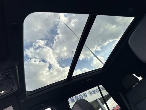 Used 2022 Chevrolet Tahoe RST w/ Luxury Package image 21