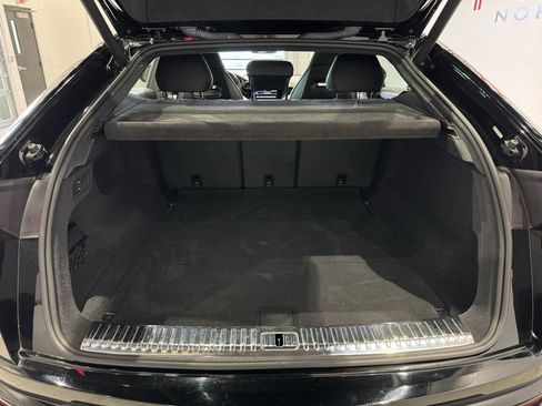 Used 2020 Lamborghini Urus image 42