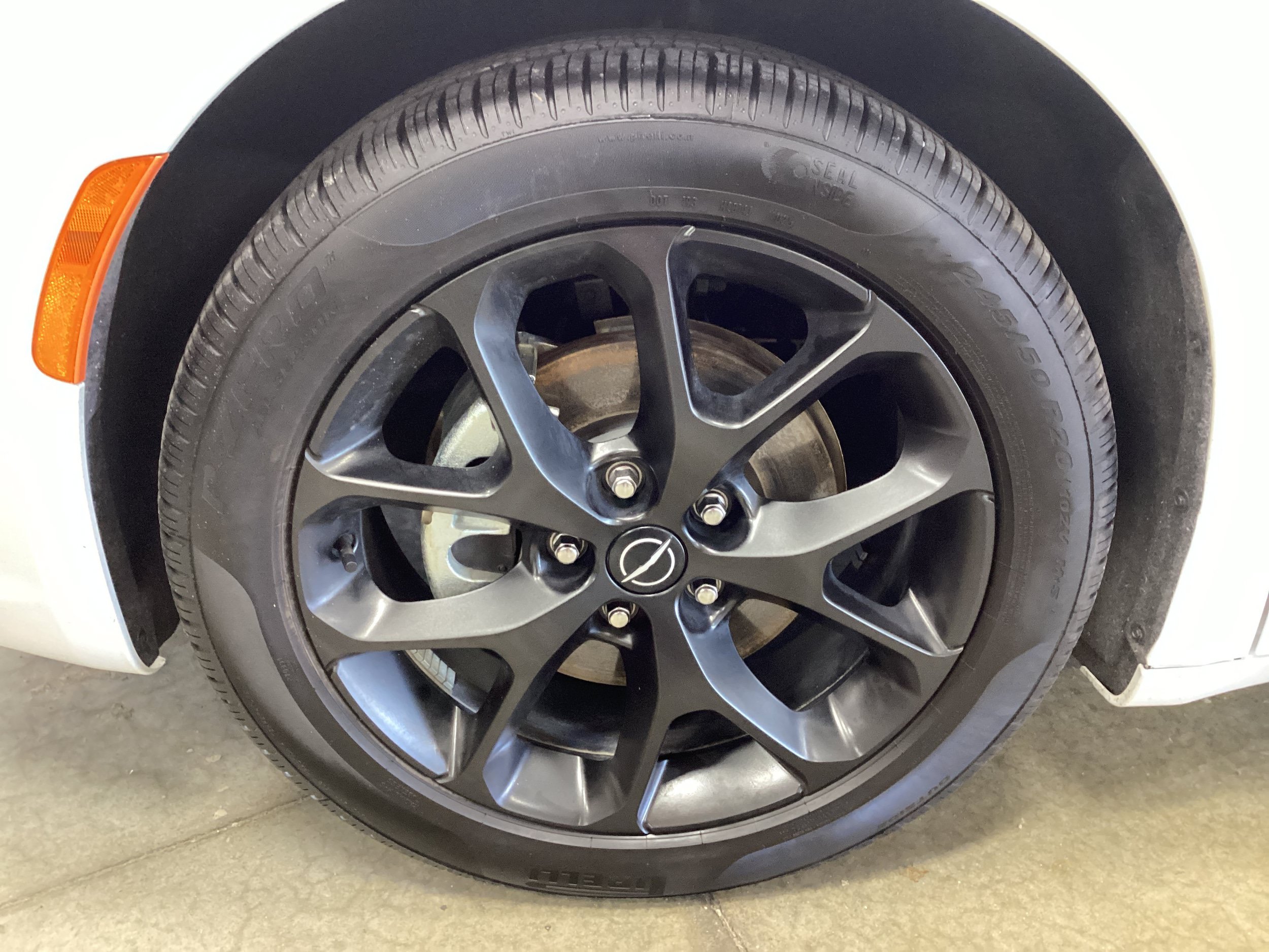 Used 2025 Chrysler Pacifica Limited FWD image 10