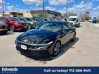 New 2025 Hyundai Elantra SEL