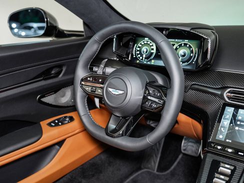 New 2026 Aston Martin V8 Vantage Roadster image 19