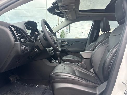 Used 2023 Jeep Cherokee Altitude Lux w/ Lux Elite Package AWD/4WD image 24