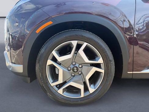 Used 2024 Hyundai Palisade Limited FWD image 9