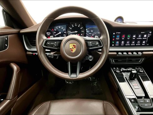Used 2022 Porsche 911 Carrera RWD image 4