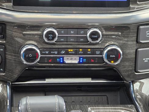 Used 2023 Ford F150 Lariat w/ Equipment Group 502A High AWD/4WD image 18