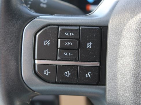 Used 2024 Ford F250 Lariat w/ Chrome Package AWD/4WD image 9