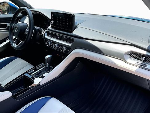 Used 2026 Acura Integra A-Spec FWD image 19