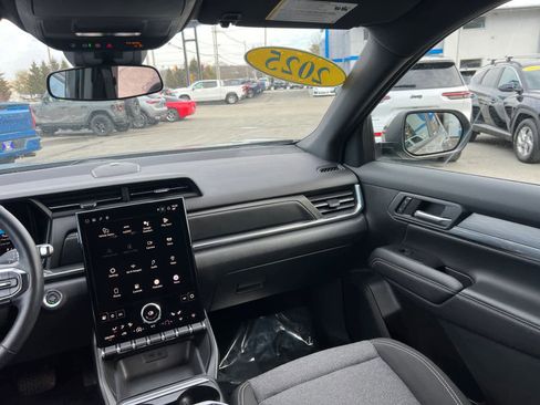 Certified 2025 GMC Terrain Elevation image 36