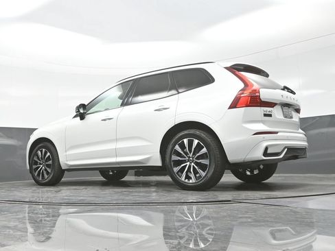 Used 2024 Volvo XC60 B5 Core w/ Protection Package Premier AWD/4WD image 27