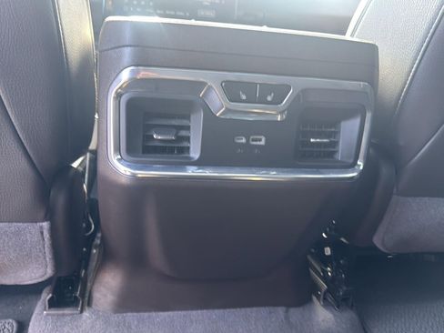 Used 2025 GMC Sierra 1500 Denali w/ Denali Reserve Package AWD/4WD image 19