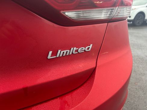 Used 2017 Hyundai Elantra Limited w/ Limited Ultimate Package 05 image 32