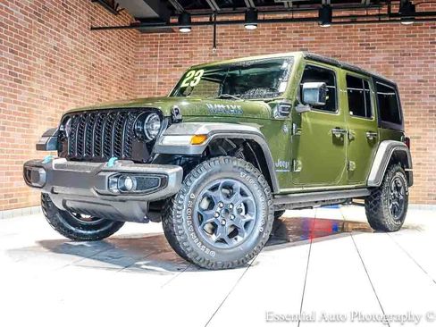 Used 2023 Jeep Wrangler Unlimited w/ Convenience Group AWD/4WD image 2