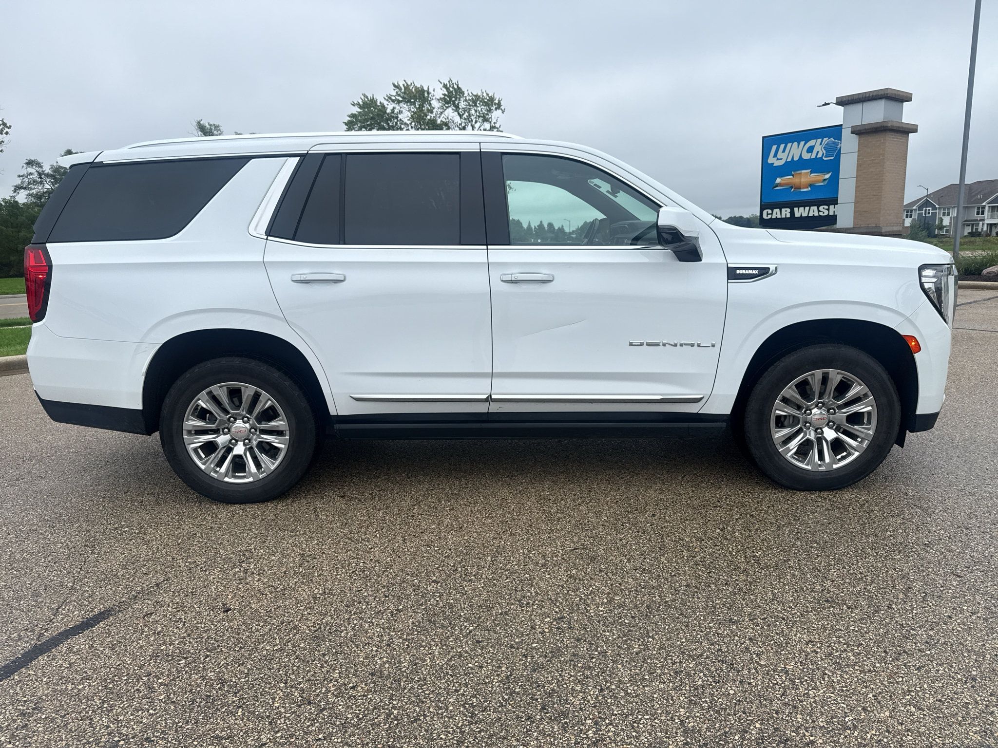Used 2022 GMC Yukon Denali AWD/4WD image 5