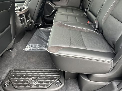 New 2026 RAM 1500 Laramie w/ Sport Appearance Package AWD/4WD image 21