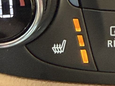 Used 2020 Chevrolet Equinox Premier image 13