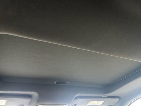 Used 2024 GMC Sierra 1500 AT4 w/ Technology Package image 7