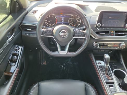 Certified 2024 Nissan Altima 2.5 SR AWD/4WD image 16
