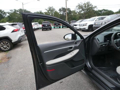 Used 2021 Hyundai Sonata Blue FWD image 11