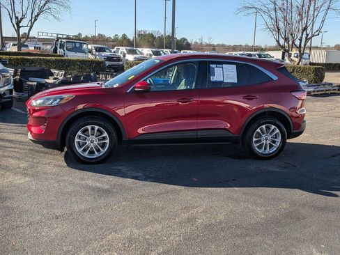 Used 2020 Ford Escape SE image 6