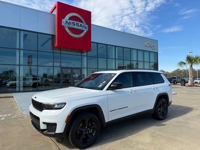 Used 2023 Jeep Grand Cherokee L Laredo
