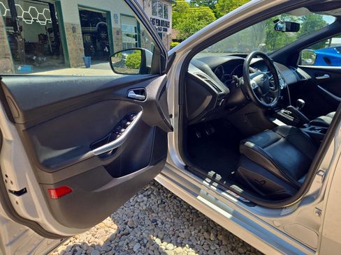 Used 2014 Ford Focus ST w/ Equipment Group 202A FWD image 15