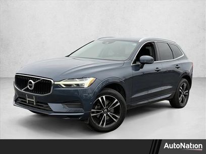 Used 2018 Volvo XC60 T5 Momentum w/ Convenience Package