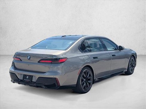 New 2026 BMW i7 xDrive60 w/ M Sport Package RWD image 2