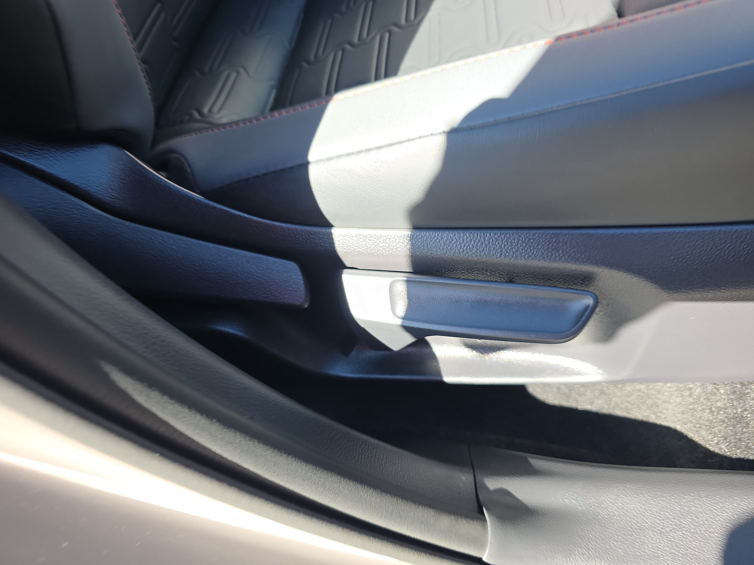 Used 2026 Toyota RAV4 AWD Plug-in Hybrid image 18