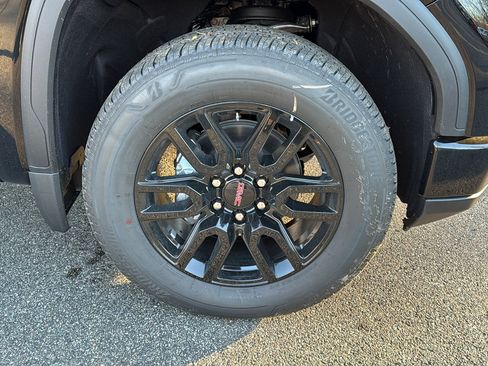 New 2026 GMC Sierra 1500 Elevation image 6