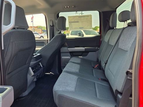 New 2026 Ford F250 XLT w/ XLT Premium Package AWD/4WD image 13