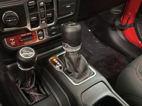 Used 2021 Jeep Wrangler Unlimited Rubicon image 26