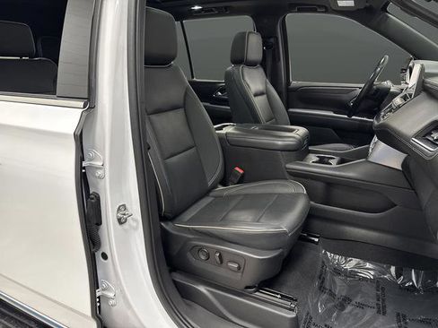 Used 2022 GMC Yukon SLT w/ SLT Premium Package image 33