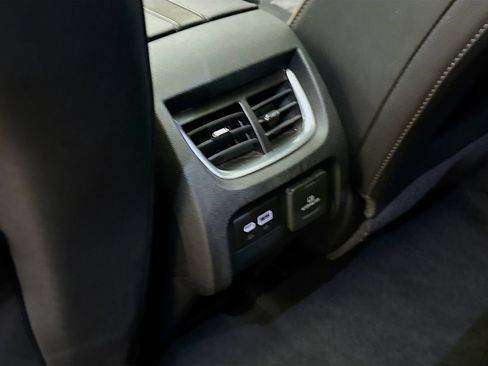 Used 2021 Chevrolet Blazer Premier w/ Driver Confidence II Package FWD image 28