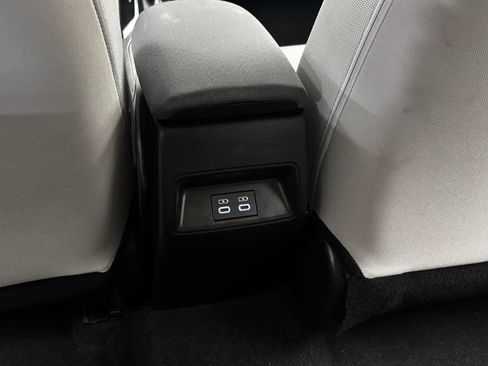 Used 2025 Toyota Corolla LE w/ LE Premium Package FWD image 29