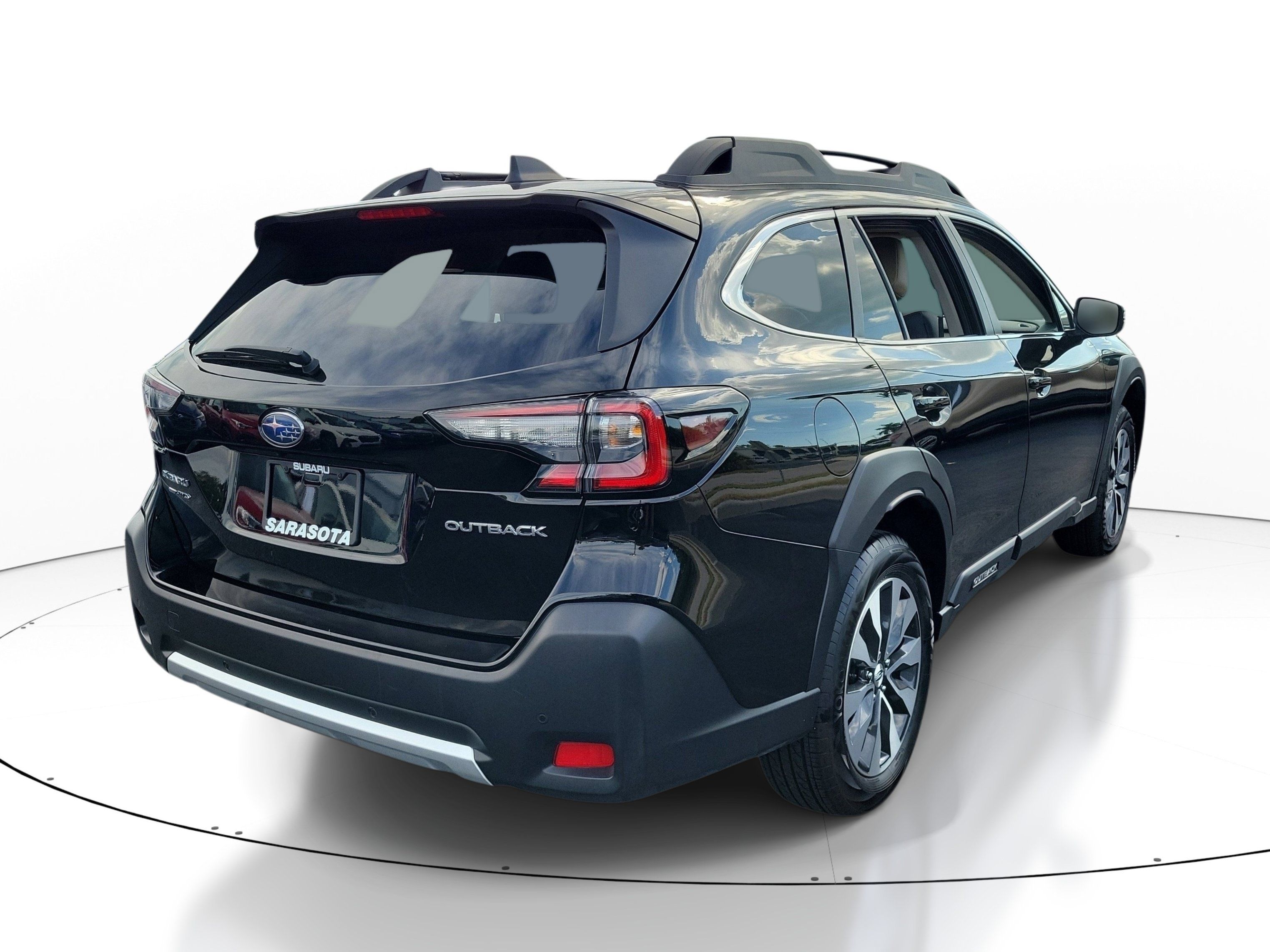 Used 2025 Subaru Outback Limited AWD/4WD image 6