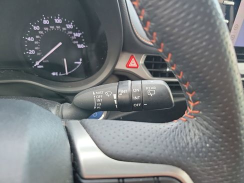 Used 2021 Toyota Sienna XSE FWD image 28