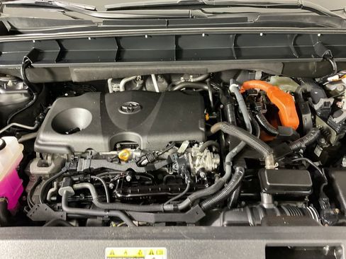 Used 2024 Toyota Highlander XLE image 28