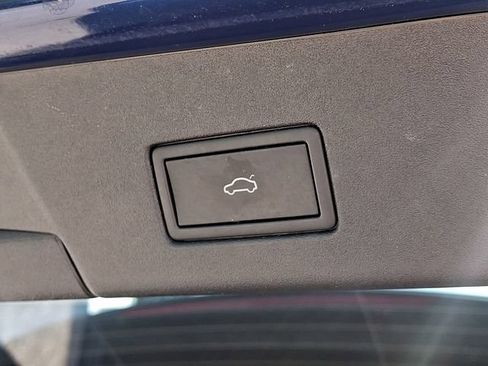 Used 2022 Volkswagen ID.4 Pro S w/ Gradient Package RWD image 34